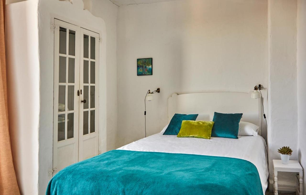Sitges Hill Retreats-Masia Nur 22 Bedrooms Divided Over 9 Houses For Max 44 Guests Canyelles  Ngoại thất bức ảnh