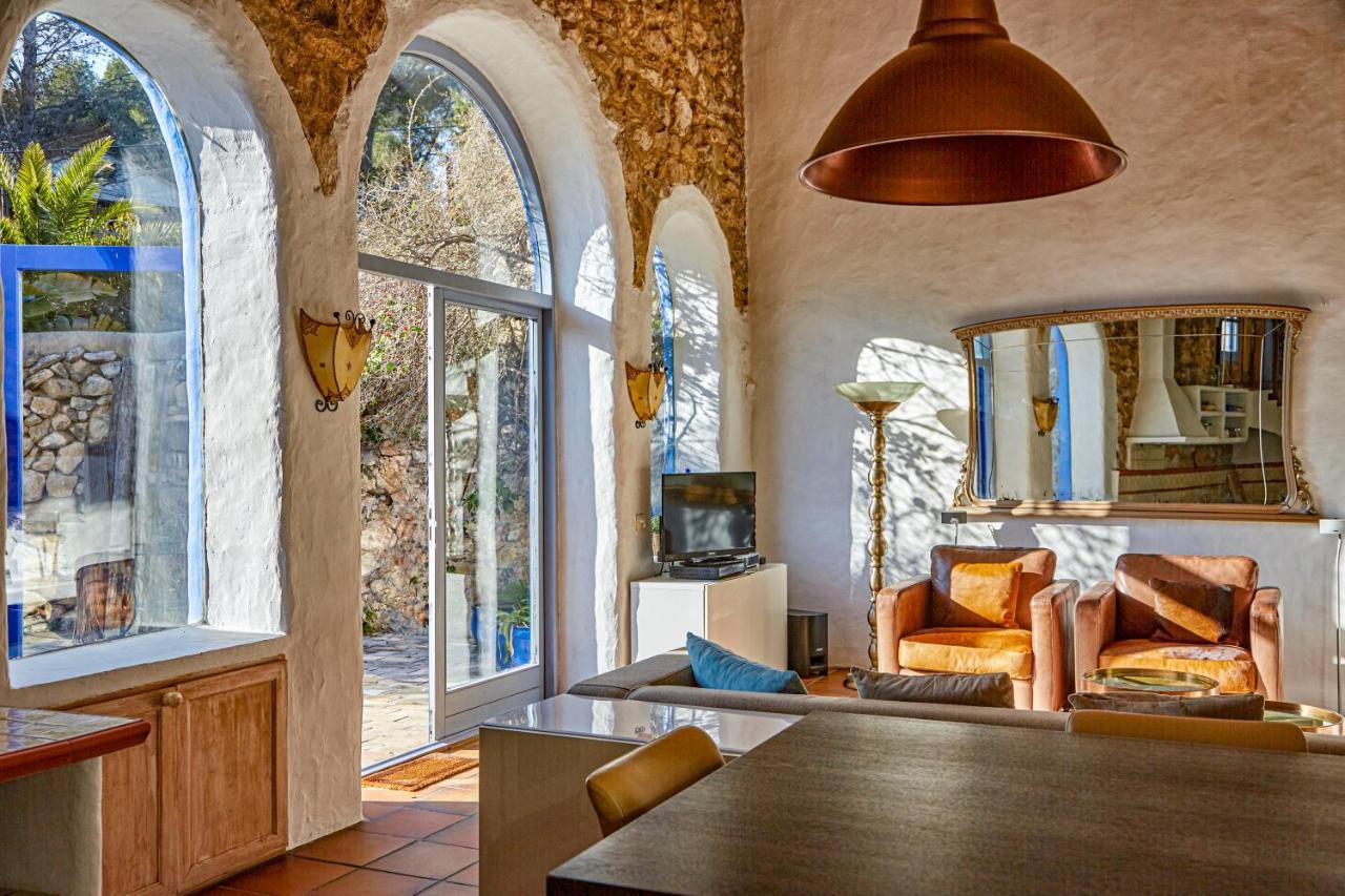 Sitges Hill Retreats-Masia Nur 22 Bedrooms Divided Over 9 Houses For Max 44 Guests Canyelles  Ngoại thất bức ảnh